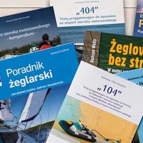 Zdjęcie okładek książek związanych z żeglarstwem.